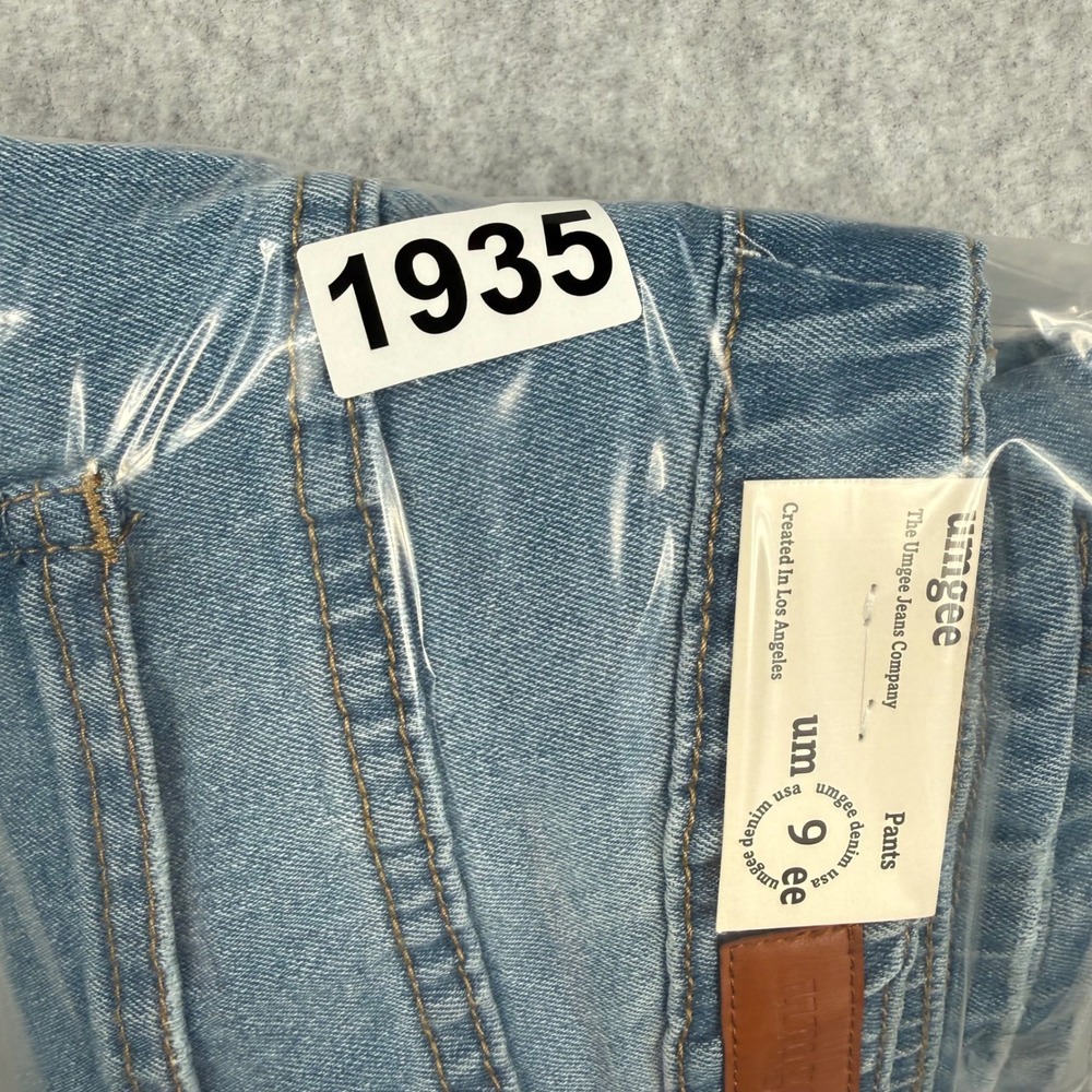 Umgee Distressed Straight Leg Jeans 9 Blue Y2K Edgy Streetwear Light Wash NWT - Picture 7 of 8